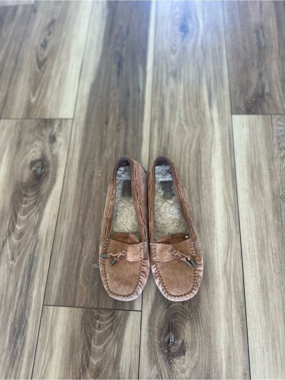 Ugg Women's Ansley Moccasin Slippers size 8